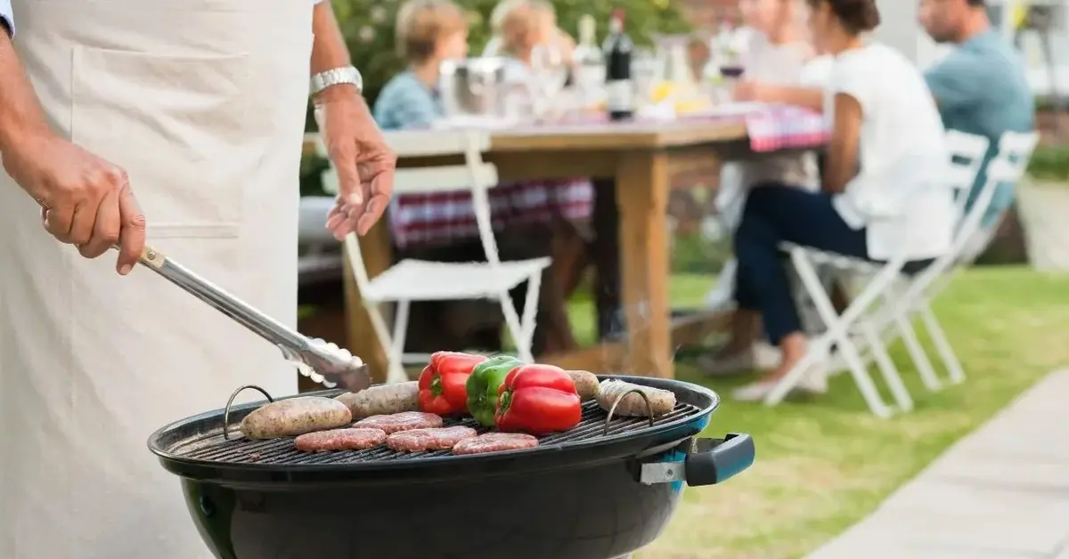 Główne zdjęcie - Oto trik na zdrowe grillowanie. Przetestuj w niedzielę!