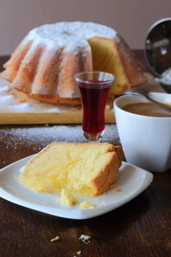 Babka majonezowa, czyli babka z dodatkiem majonezu