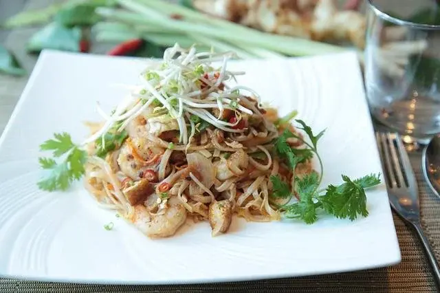 Pad Thai - Tajski makaron z jajkiem