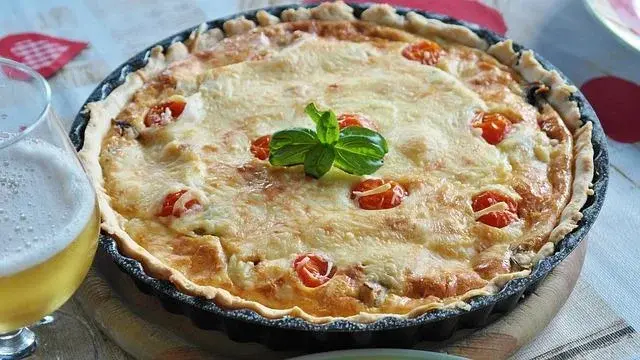 Quiche ze szpinakiem - proste w wykonaniu danie kuchni francuskiej