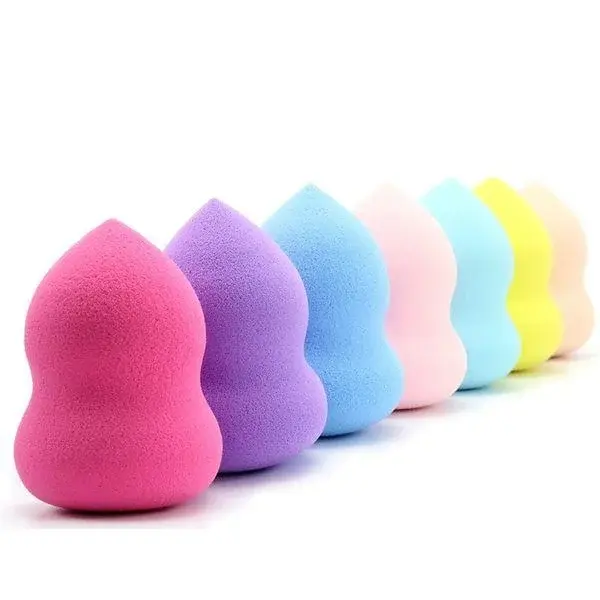 Jak wyczyścić beauty blender? Proste sposoby na wyczyszczenie gąbki do makijażu