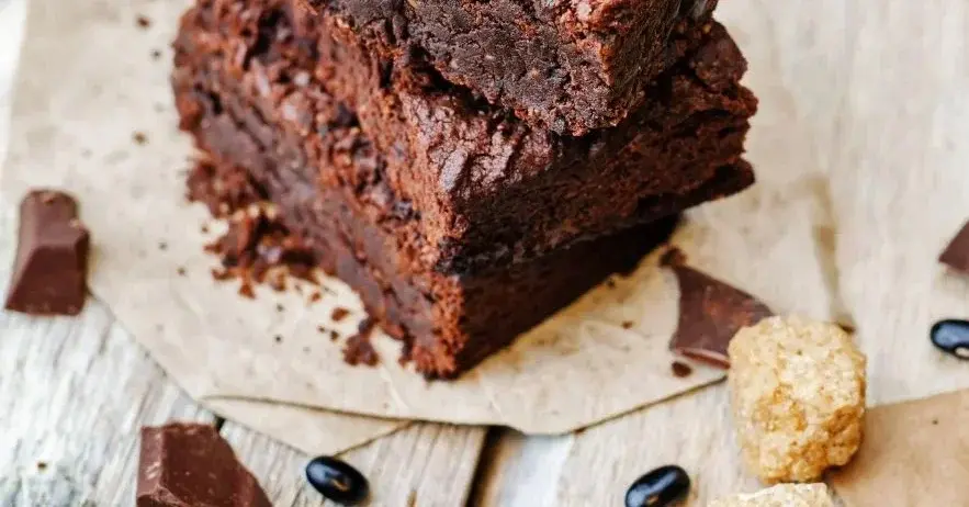 Główne zdjęcie - Apetyczne brownie z TEGO składnika skradnie Twoje serce. Weganie lubią to!