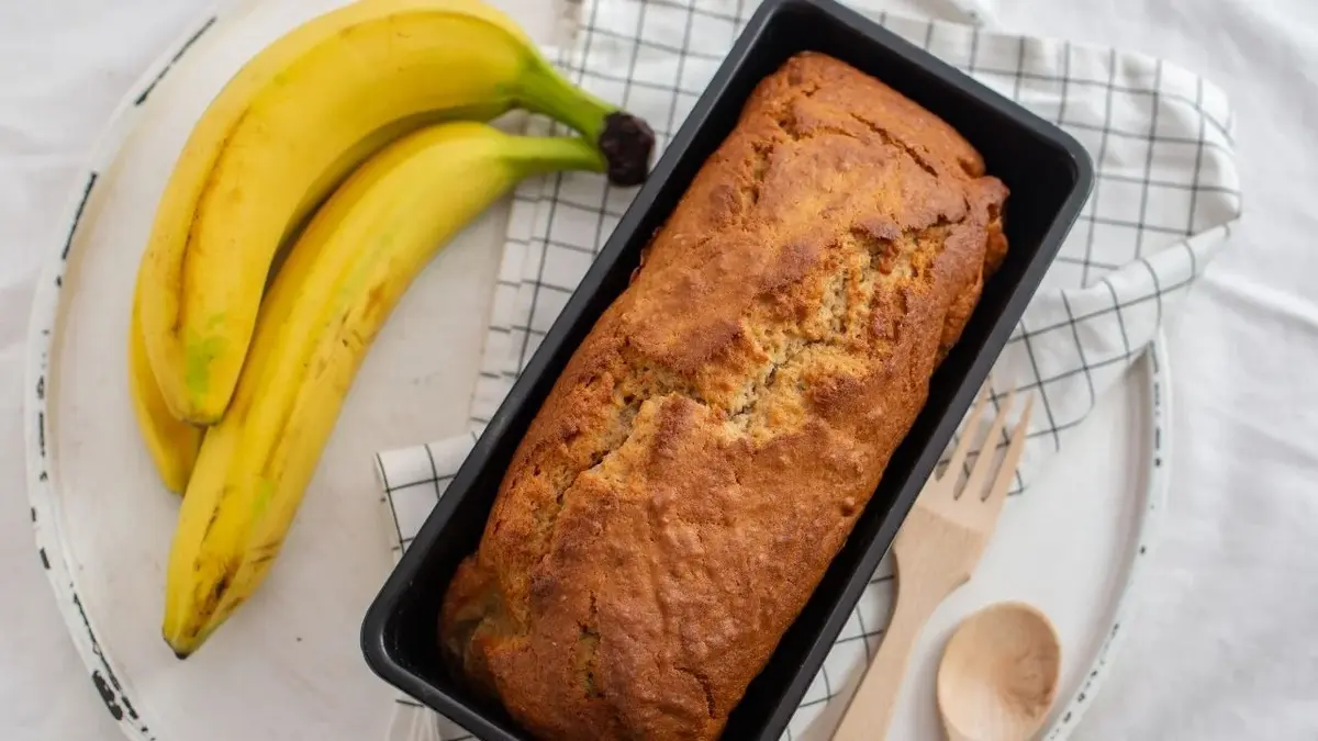 Babka bananowa upieczona w keksówce