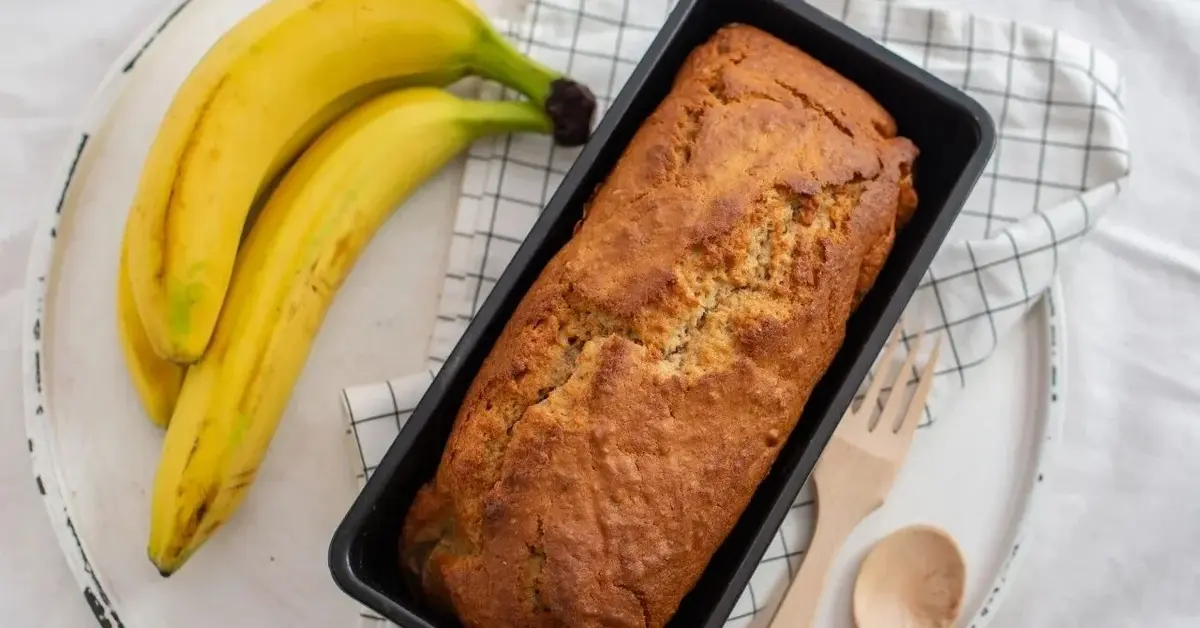 Babka bananowa upieczona w keksówce