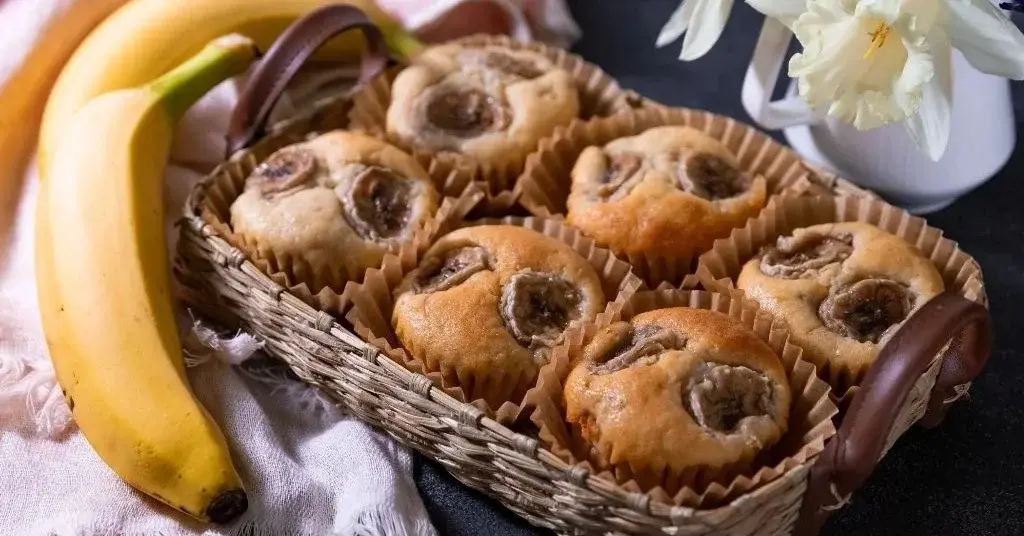 Muffinki z bananami i czekoladą - pomysł na wykorzystanie bananów