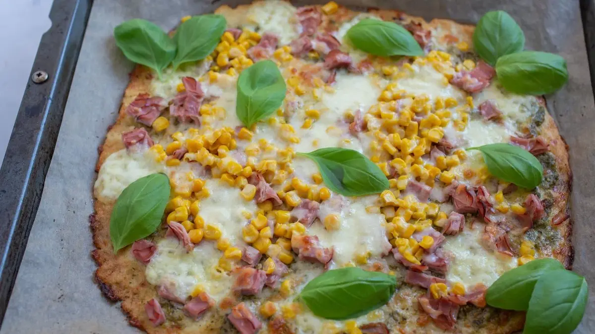 Pizza keto kalafiorowa