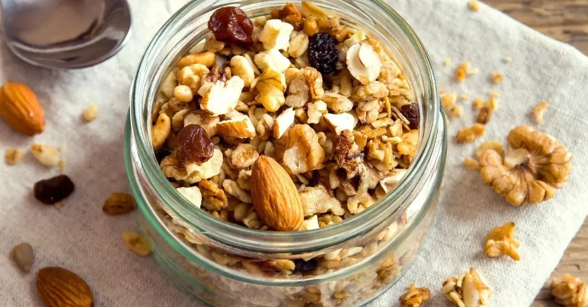 Granola w słoiczku